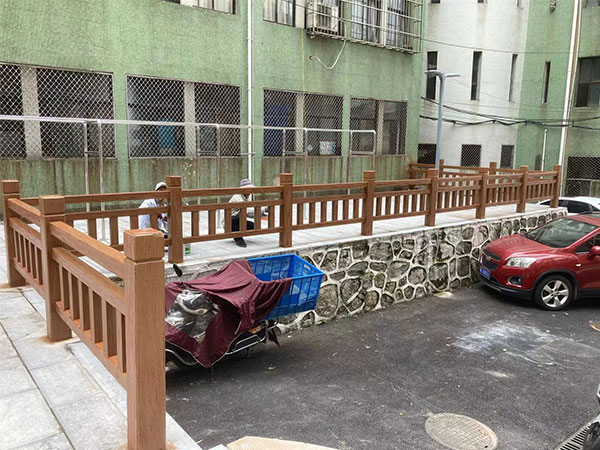 仿木圍欄施工案例